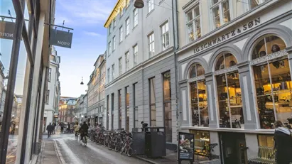 Kontor med god udsigt i hjertet af København