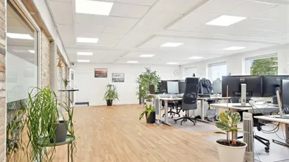 Lyst og indbydende kontor i Åbyhøj Erhvervspark