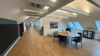 Unikt kontor på 323 m² (+ fællesareal) med historisk charme og moderne faciliteter i telefonHuset