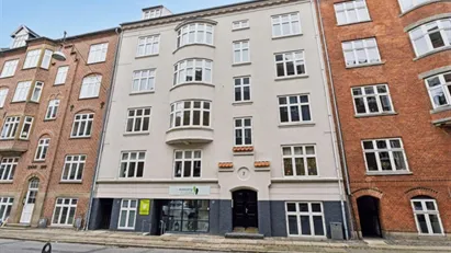 Attraktiv og charmerende erhvervslejemål tæt på centrum