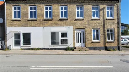 ERHVERVSLOKALE – 44 M² MED STOR SYNLIGHED I FREDERIKSHAVN CENTRUM