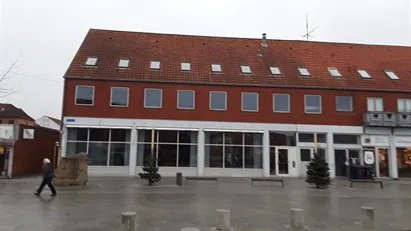 Markant Lokale på 280 m2, Butik, Kontor, Restaurant i "Banken"