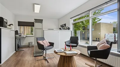 Flot kontorlejemål i Holtes erhvervskvarter
