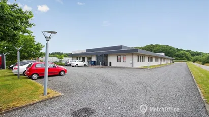 250 m2 lager samt 257 m2 kontor