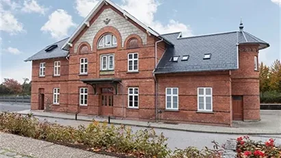 Spændende lokale i Den Gamle Banegård i Hadsten.