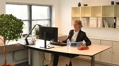 Flerbrugerejendom m. kantine, reception & gratis parkering