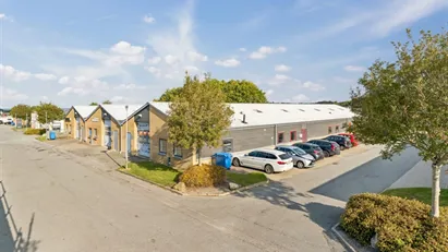 243 m² lager/kontor i større erhvervspark