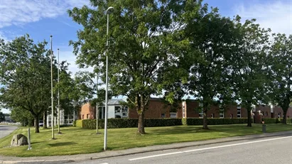 KONTOR- OG LAGERLOKALER TÆT PÅ HOLSTEBRO MOTORVEJEN.