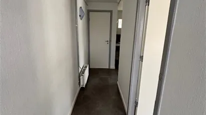 45 m² lyse og fleksible lokaler - mange anvendelsesmuligheder - udlejes pr. 1/11-2025