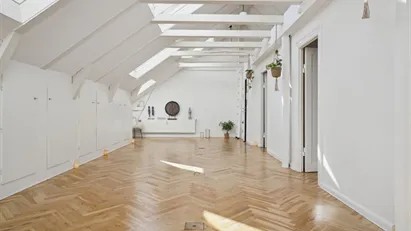 Flot kontor på Godhåbsvej 7. 3 sal Frederiksberg.