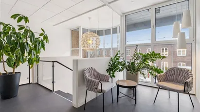 Ingen binding, kontor til 3.200 kr.