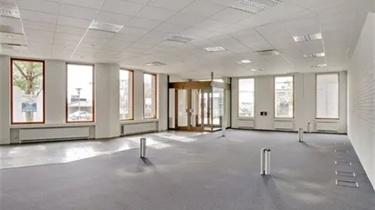 Ejendomsmægler, advokat, revisor, arkitekt, ingeniør, firma domicil, beliggende i Augustenborg by