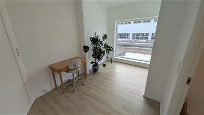 Lyst, stort kliniklokale tæt på midtbyen