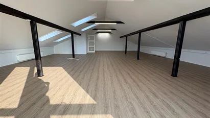 Nyistandsat kontor i eftertragtet erhvervskvarter