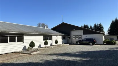 Lager- og produktionsejendom tæt på Esbjerg-motorvejen