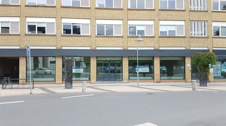 460 m2 butik, kontor, klinik i Svendborg til leje