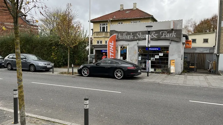 50 - 400 m2 butik i Vedbæk til leje
