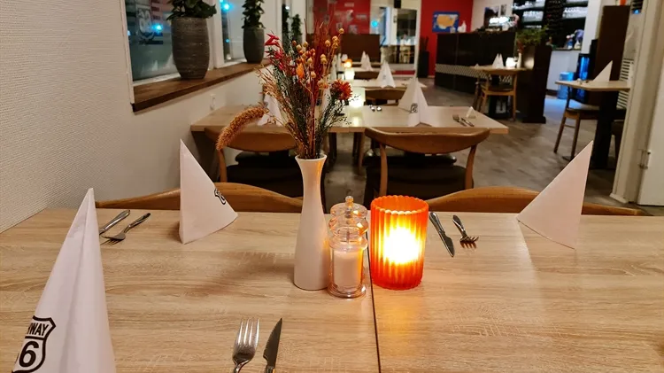 340 m2 restaurant eget brug, showroom, butik i Aalborg til leje