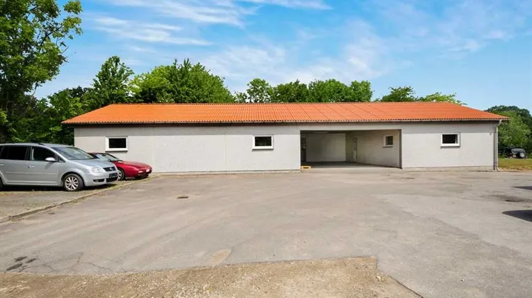 210 m2 lager, produktion i Nykøbing F til leje