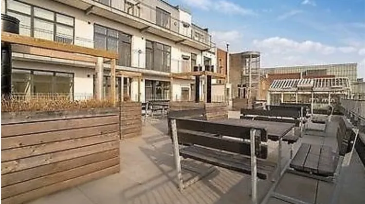50 - 250 m2 kontor, kontorfællesskab, klinik i Århus C til leje