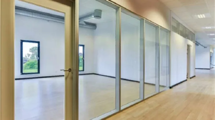 12 - 25 m2 kontor, showroom i Århus N til leje