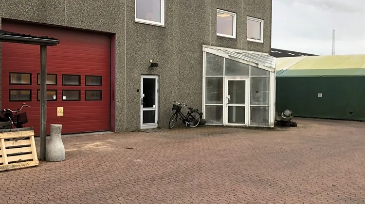 18 m2 kontor i Hvidovre til leje