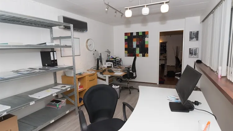 95 - 123 m2 showroom, lager i Hasselager til leje