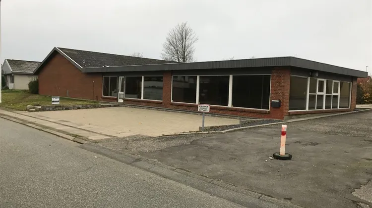 457 m2 butik, produktion, lager i Assens til leje