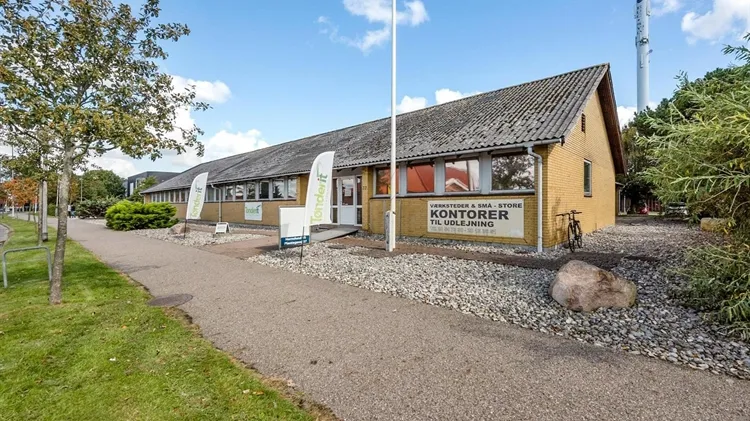 1 - 880 m2 kontorfællesskab, kontor i Tønder til leje