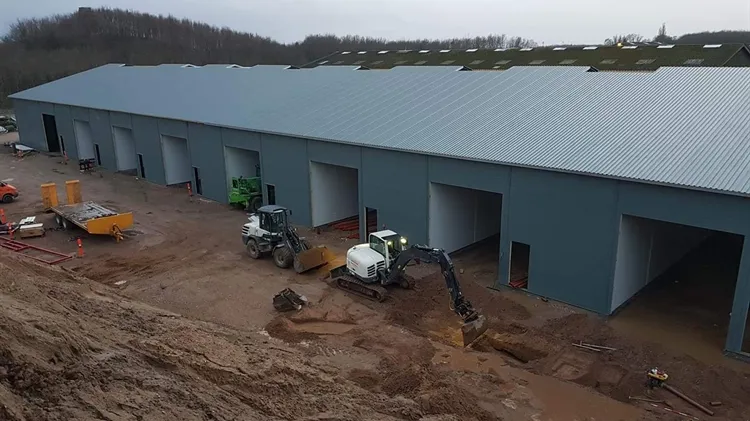 225 m2 lager i Fredericia til leje