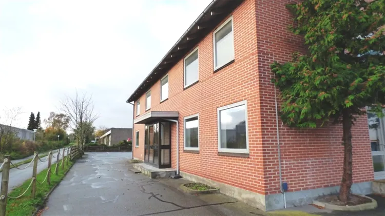 153 m2 kontor i Risskov til leje