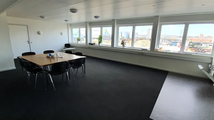 50 - 234 m2 kontor, lager i Århus C til leje