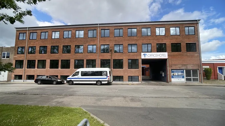 356 - 1794 m2 kontor i Brønshøj til leje