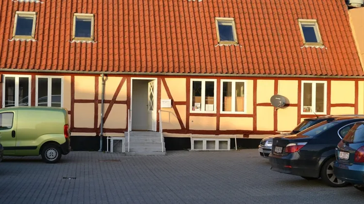 216 m2 kontor i Hillerød til leje