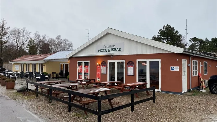 337 m2 restaurant eget brug, butik i Væggerløse til leje