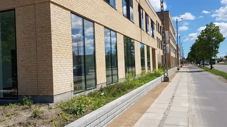 157 m2 kontor, butik, klinik i Rødovre til leje