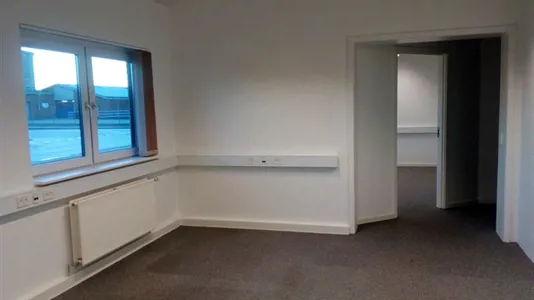 Office spaces for rent in Bording - photo 2