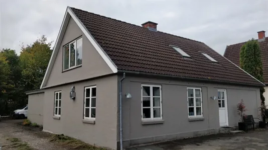 Clinics for rent in Odense NV - photo 1