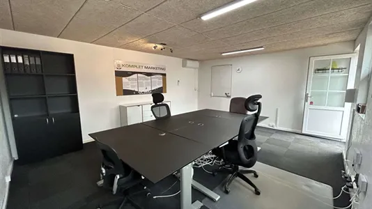 Office spaces for rent in Kjellerup - photo 3