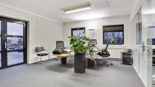 Office spaces for rent in Tilst - photo 2
