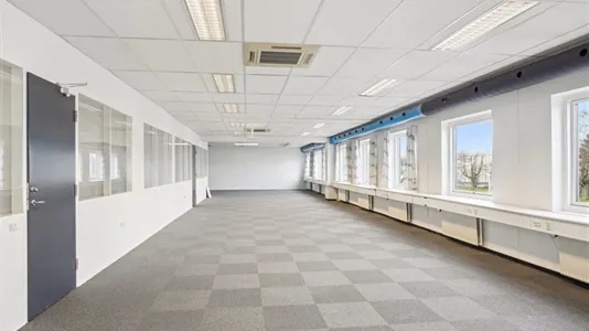 Office spaces for rent in Brøndby - photo 2