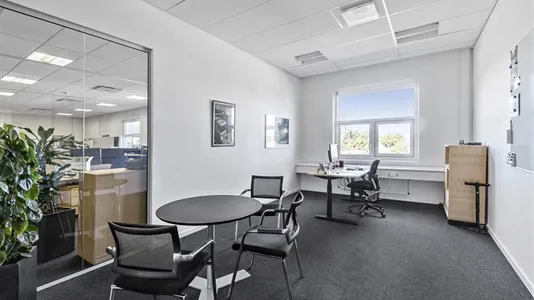 Office spaces for rent in Taastrup - photo 2
