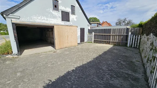 Warehouses for rent in Strøby - photo 1