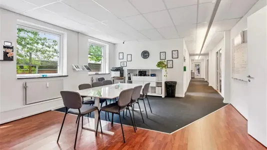 Office spaces for rent in Åbyhøj - photo 1