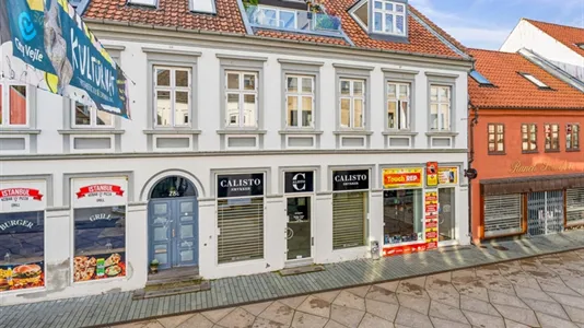 Shops for rent in Vejle - photo 1