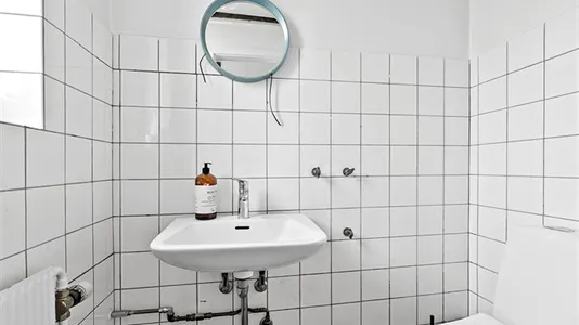 Shops for sale in Lynge - photo 10