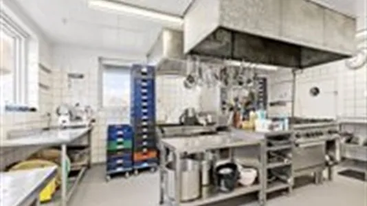 Shops for sale in Lynge - photo 14