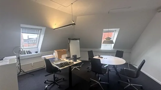 Office spaces for rent in Hobro - photo 2