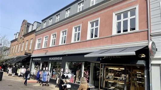 Shops for rent in Silkeborg - photo 1