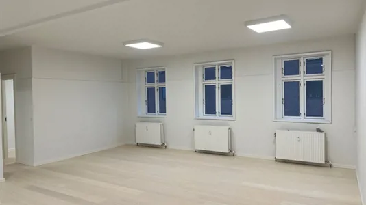 Office spaces for rent in Vanløse - photo 1